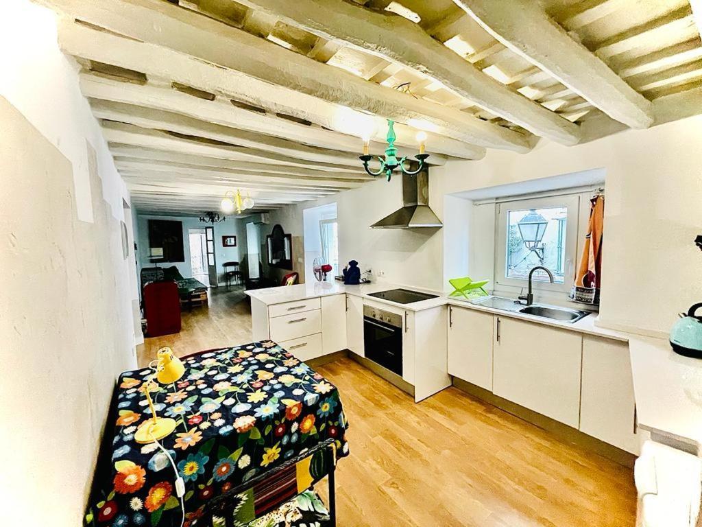 Apartamentos La Selva Apartment *